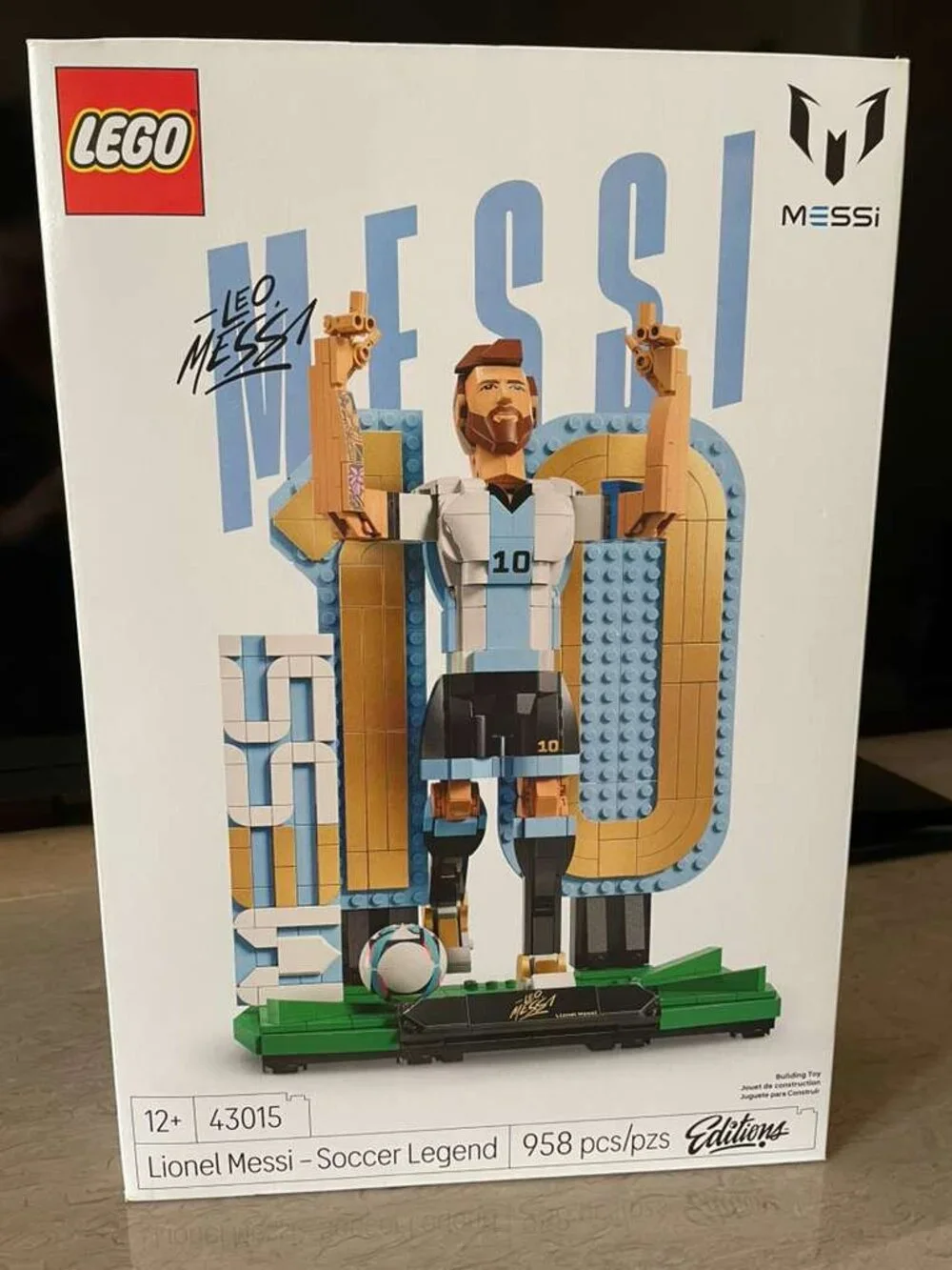 NEW! Unopened! LEGO Edition Lionel Messi - Soccer Legend 43015 - Picture 1 of 6